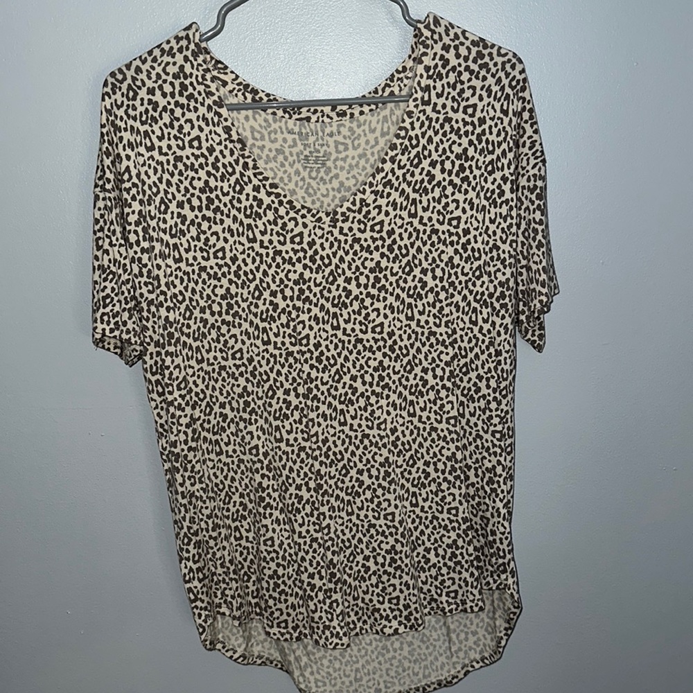 AE leopard tee